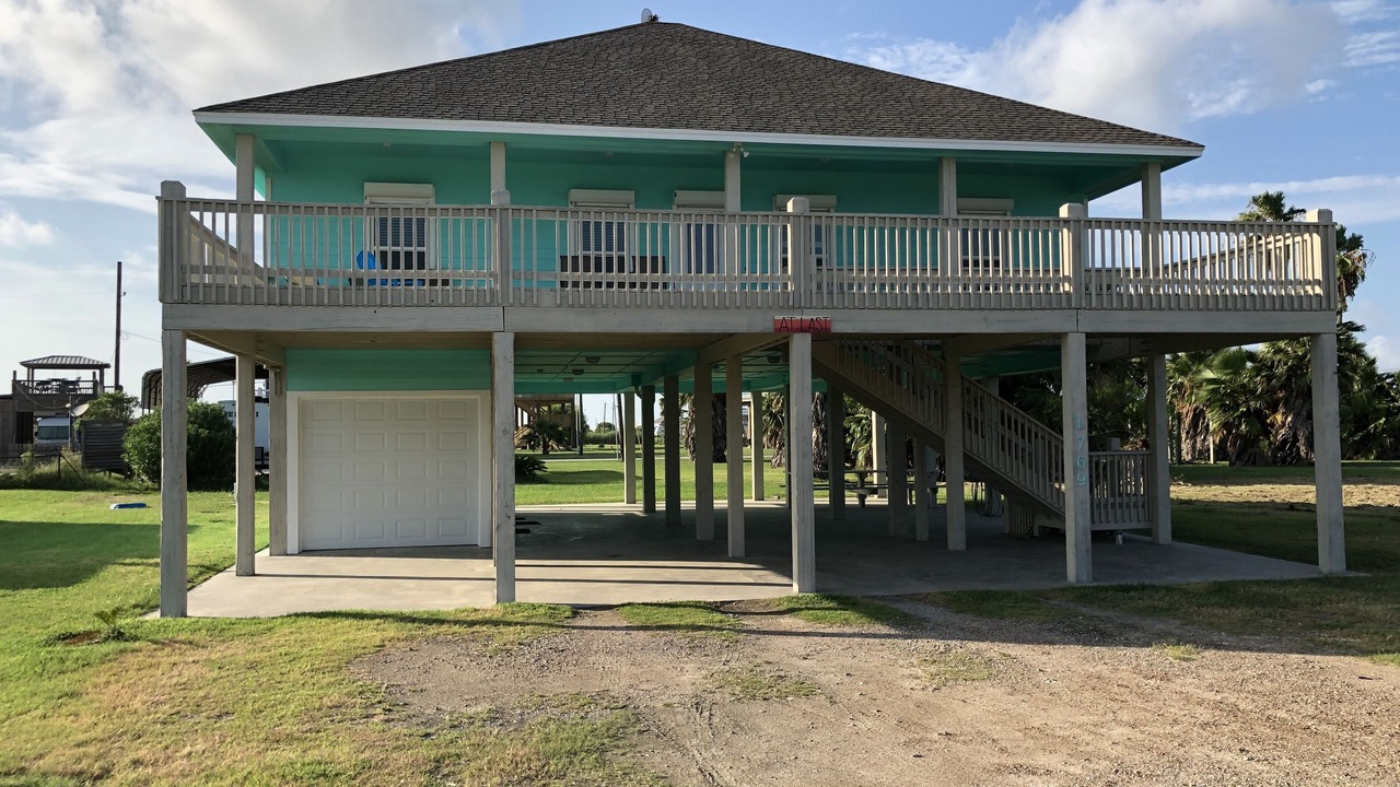 Photo of Outdoor in Crystal Beach