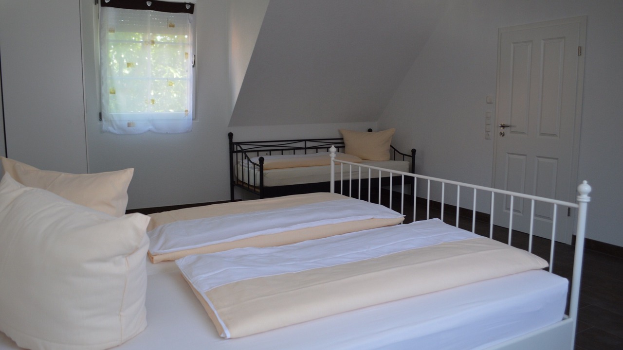 Photo of Bedroom in Rust