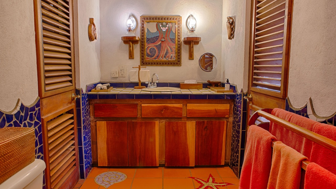 Photo of Bathroom in Choiseul Quarter