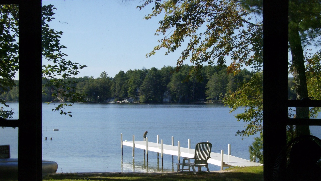 Photo of Bedroom in Moultonborough