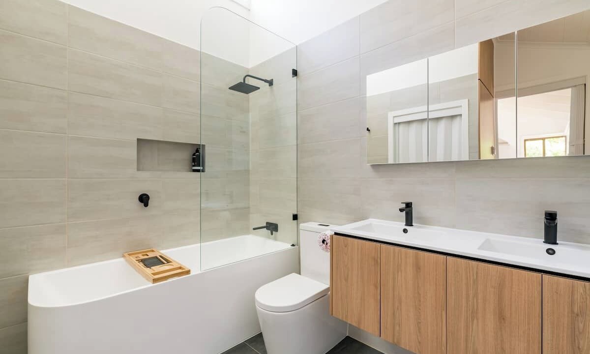 Photo of Bathroom in The Basin