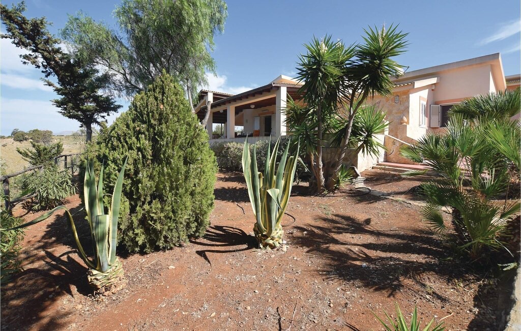 Photo of Buildings in Ribera