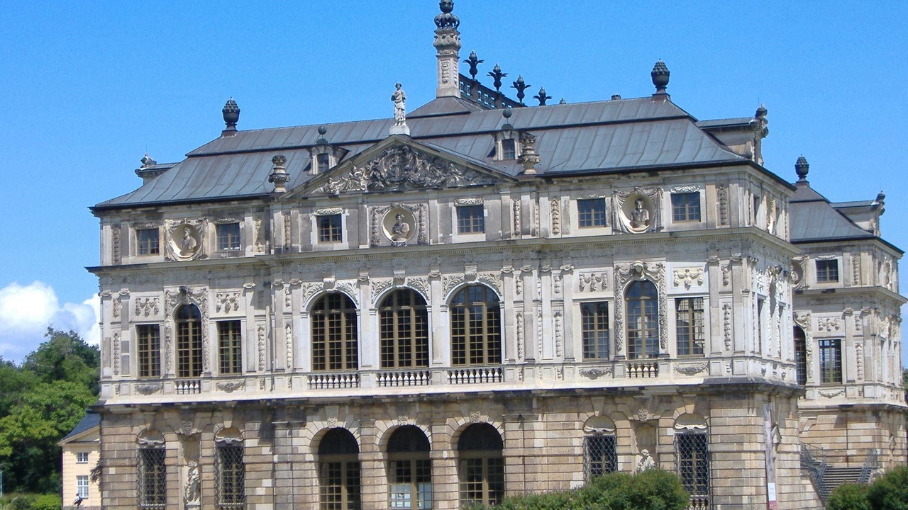 Photo of Others in Outer Neustadt