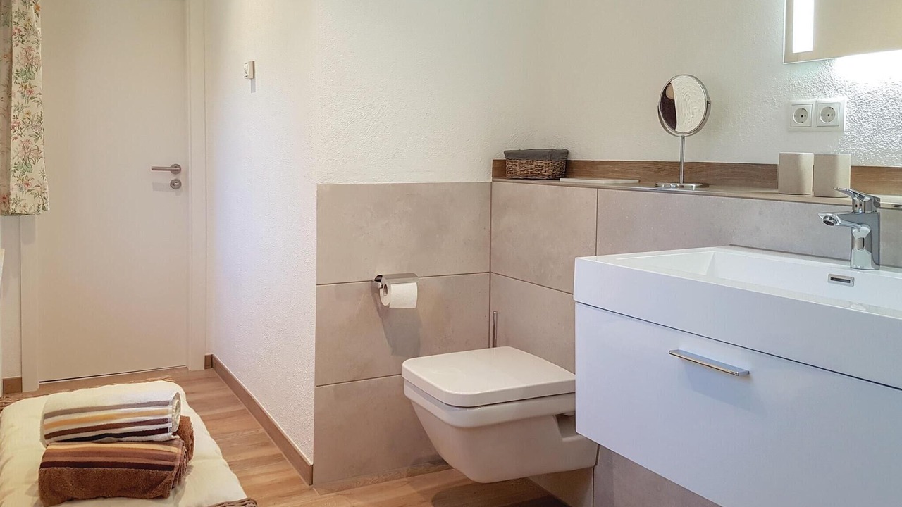 Photo of Bathroom in Gunderath
