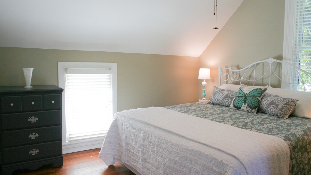 Photo of Bedroom in St. Charles Historic District