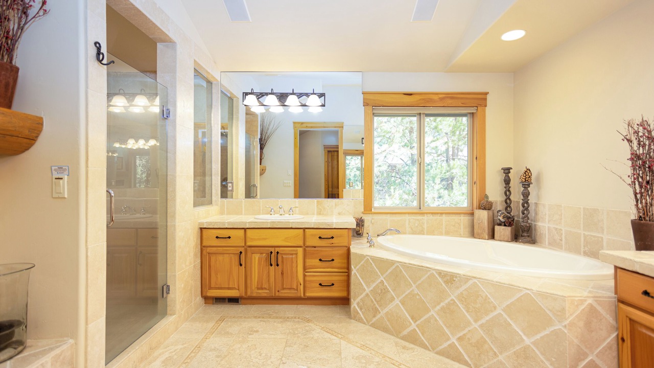 Photo of Bathroom in Sunriver