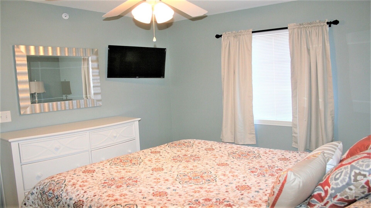 Photo of Bedroom in Camdenton