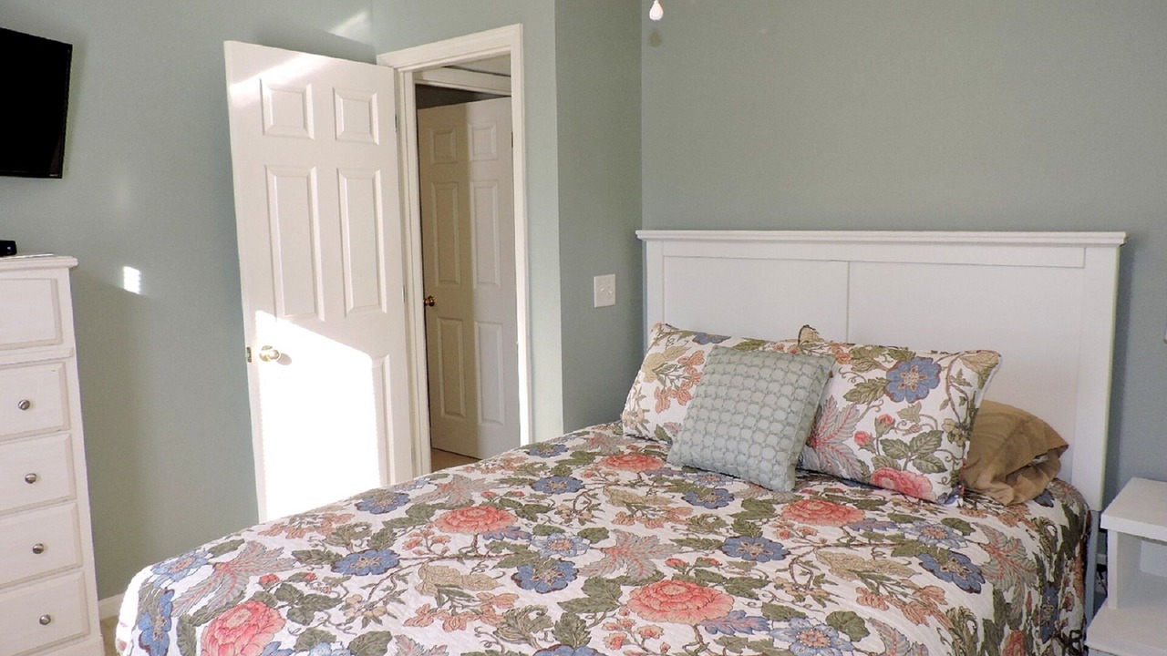 Photo of Bedroom in Camdenton