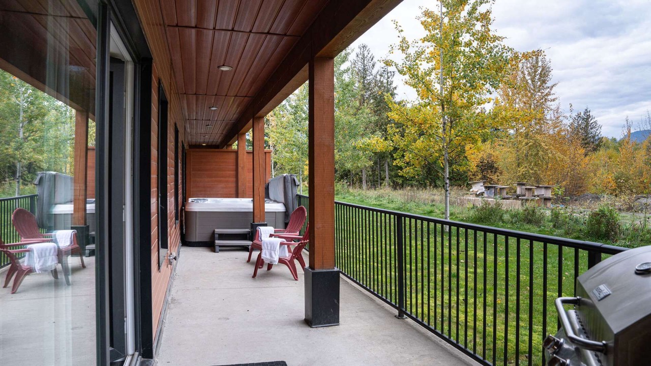 Photo of Patio Balcony in Revelstoke