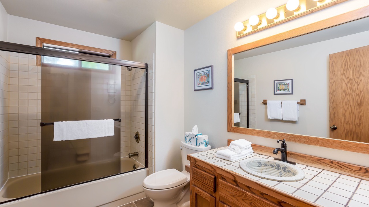Photo of Bathroom in Sunriver