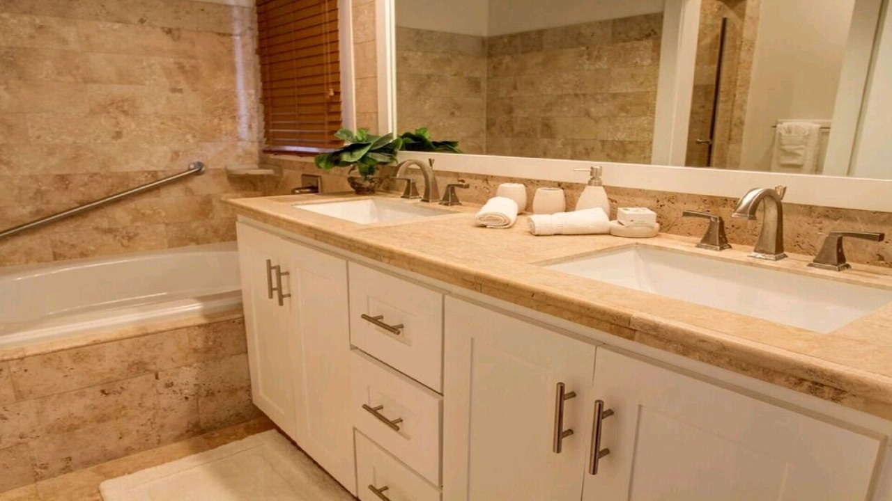 Photo of Bathroom in Dunmore Town