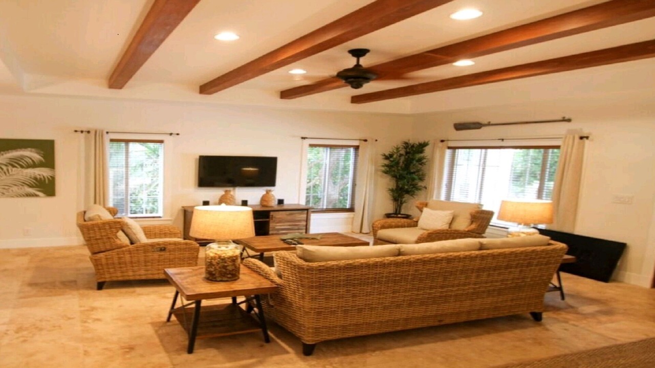 Photo of Livingroom in Dunmore Town