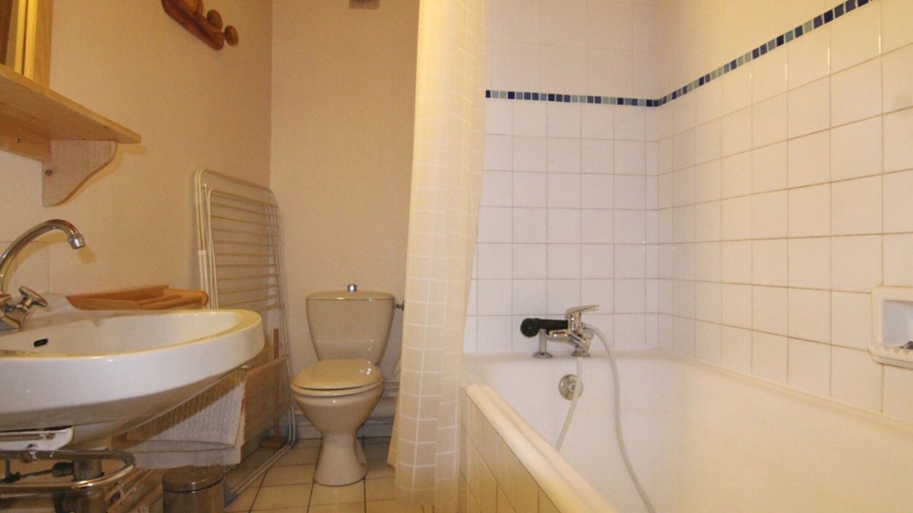 Photo of Bathroom in Cognet