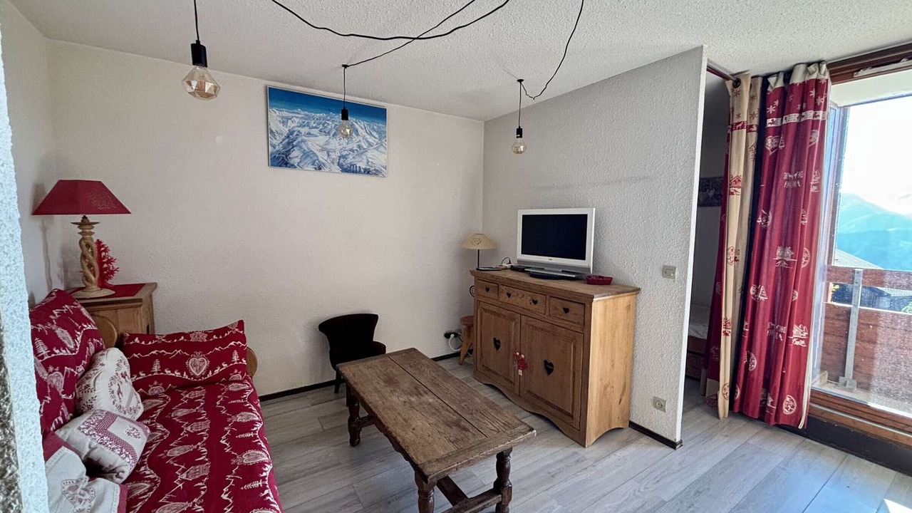 Photo of Livingroom in Eclose-Est