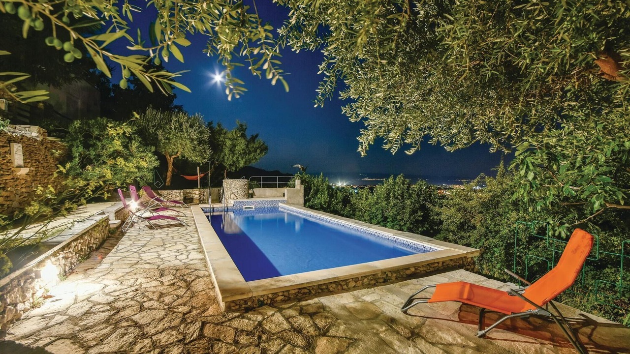Photo of Outdoor in Klis