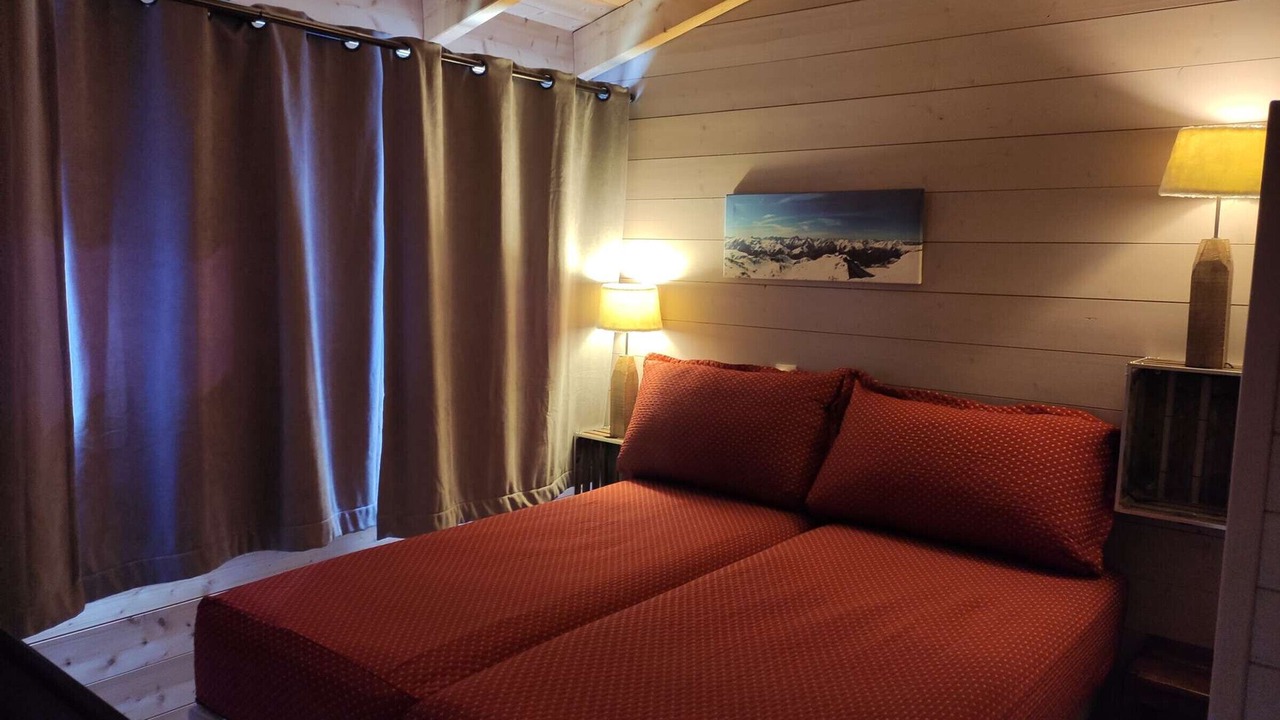 Photo of Bedroom in Eclose-Ouest