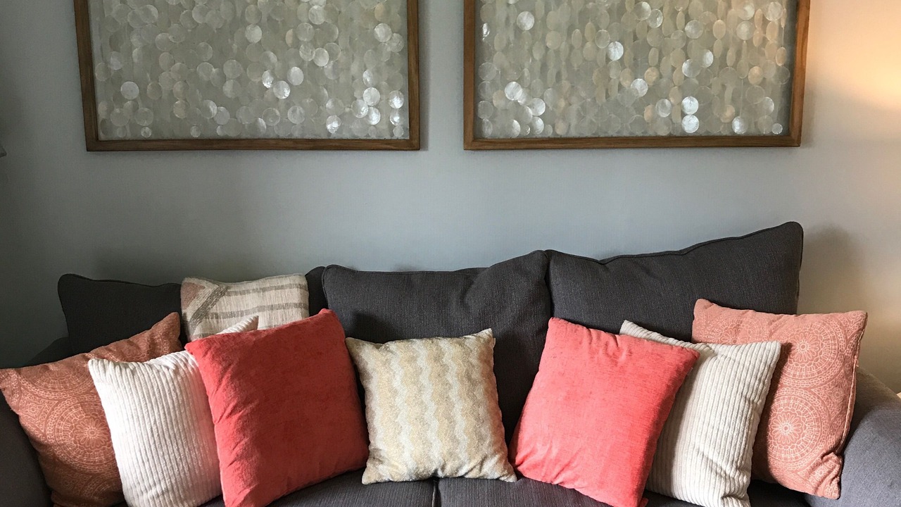 Photo of Livingroom in Folly Field