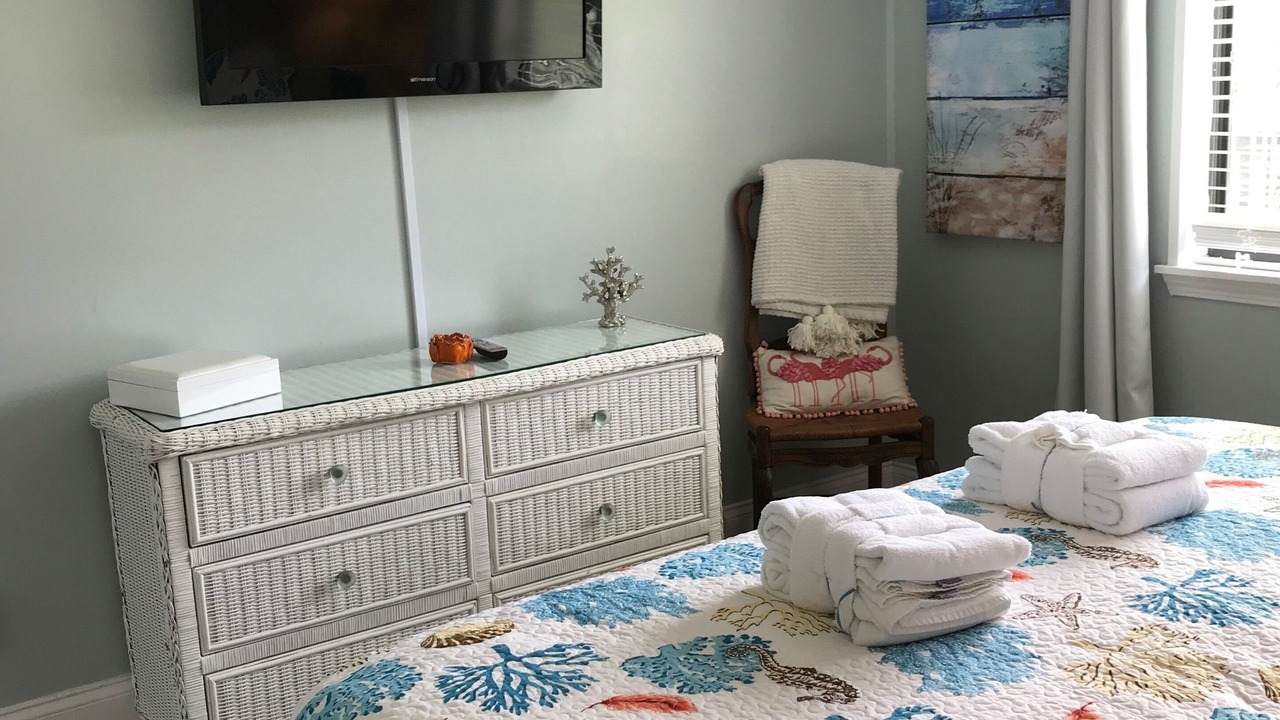 Photo of Bedroom in Folly Field
