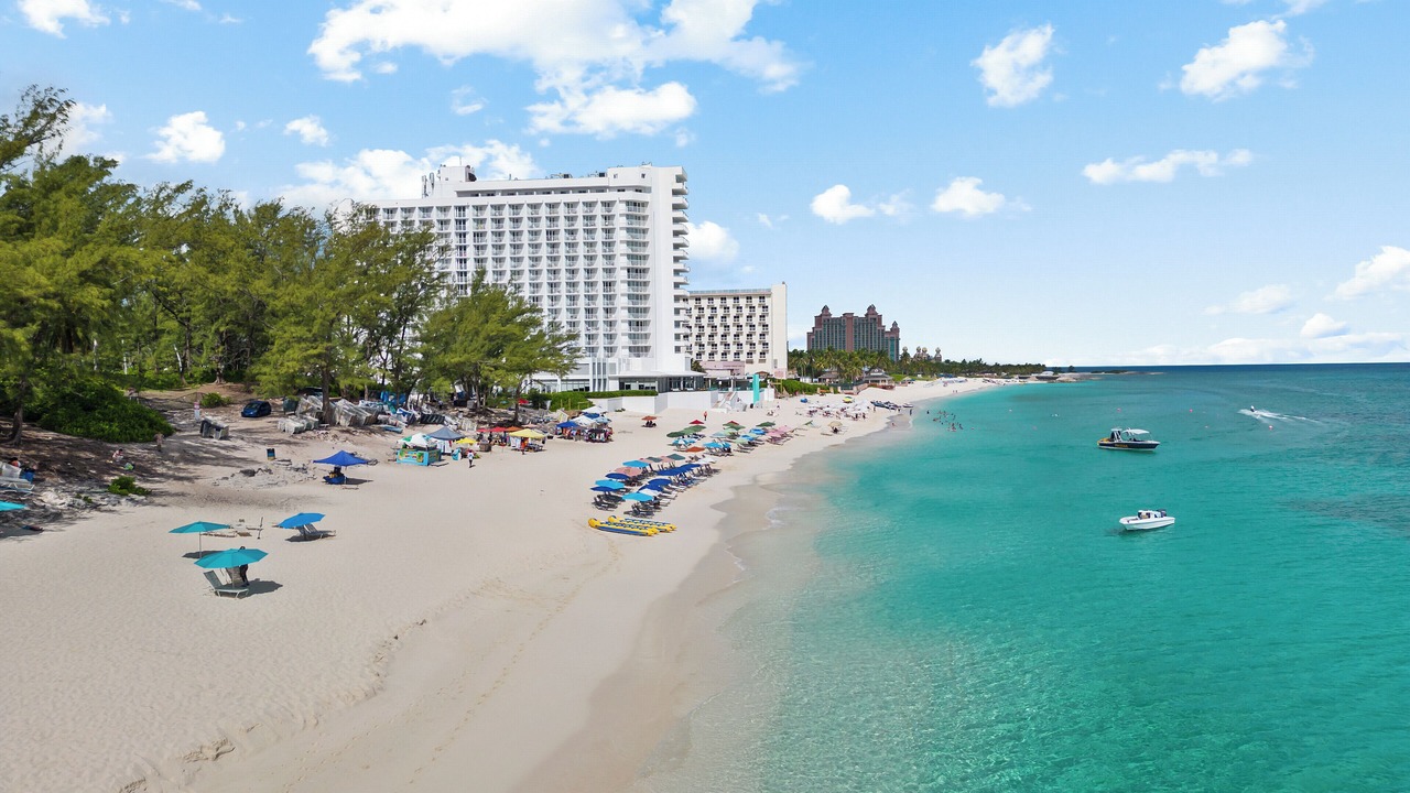 Photo of Others in Paradise Island