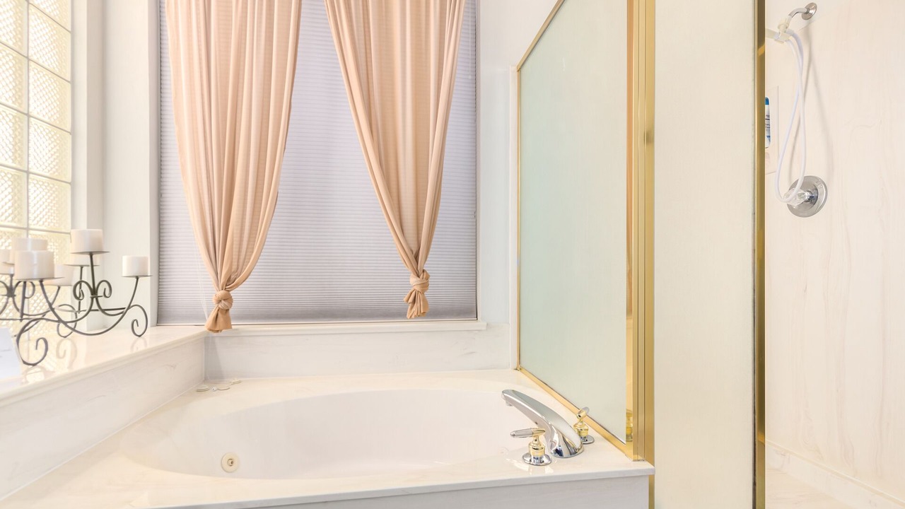 Photo of Bathroom in Red Mountain Ranch
