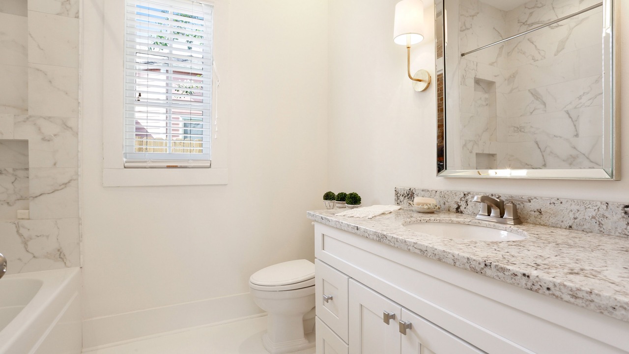Photo of Bathroom in West Riverside