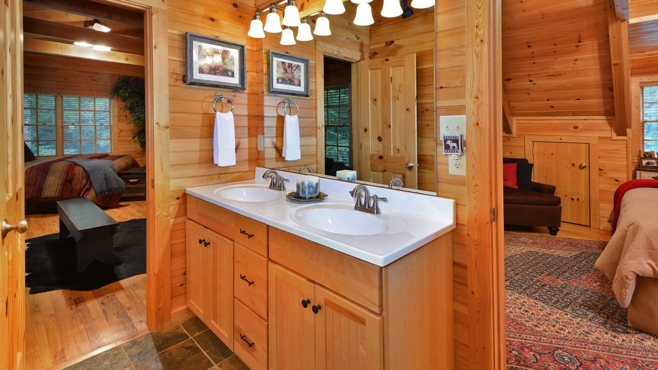 Photo of Bathroom in Blowing Rock