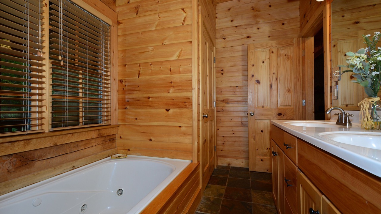 Photo of Bathroom in Blowing Rock