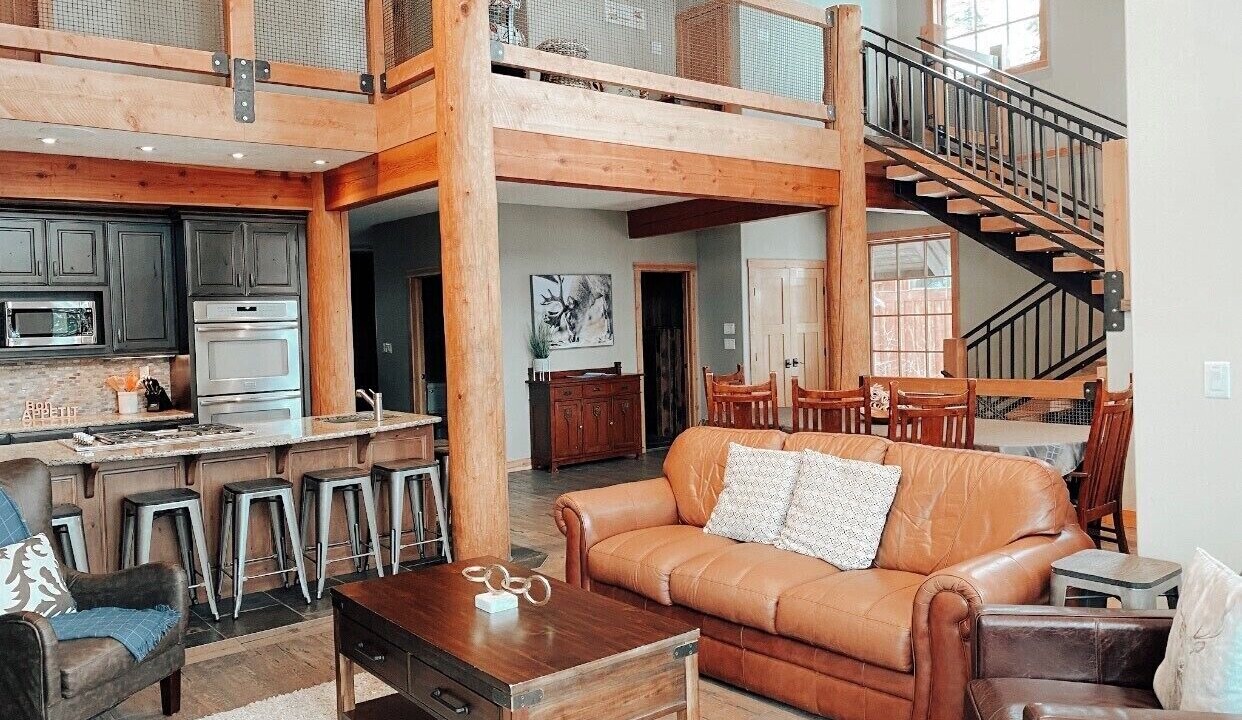Photo of Livingroom in Golden