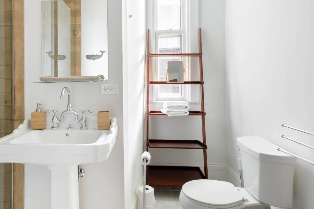 Photo of Bathroom in Uptown