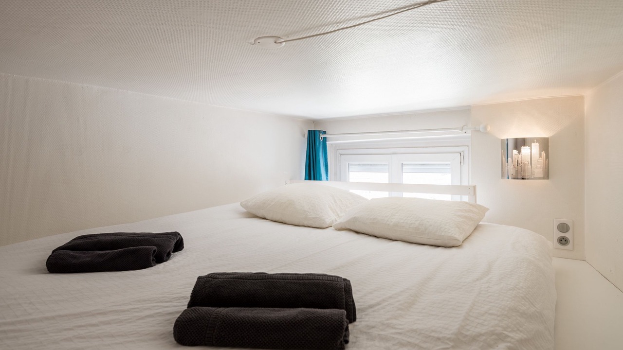 Photo of Bedroom in Voltaire - Saint Amour