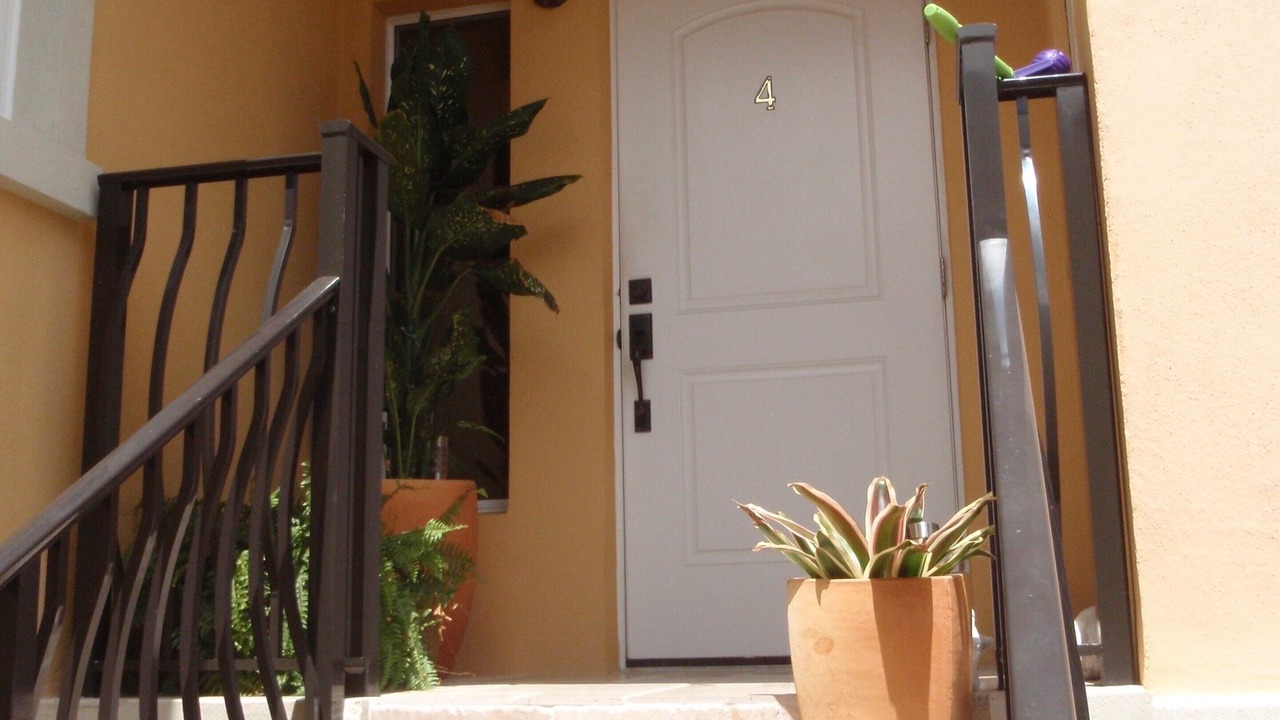 Photo of Outdoor in West Bay