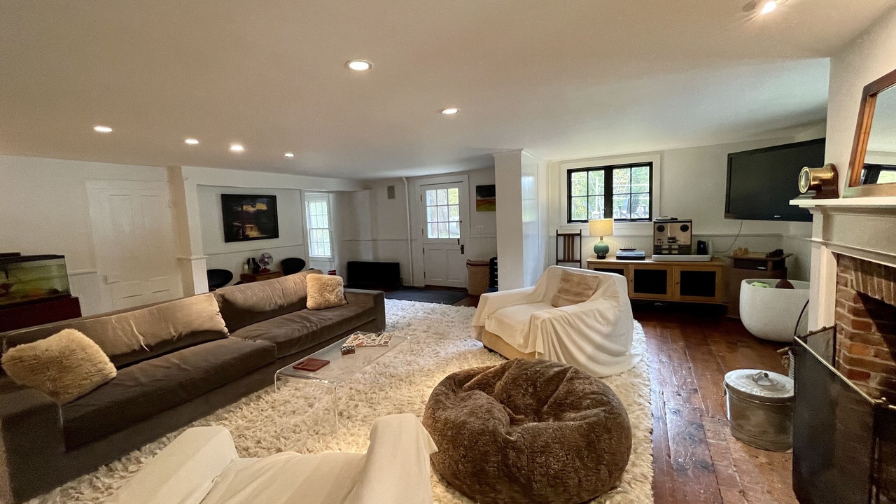 Photo of Bedroom in Canaan