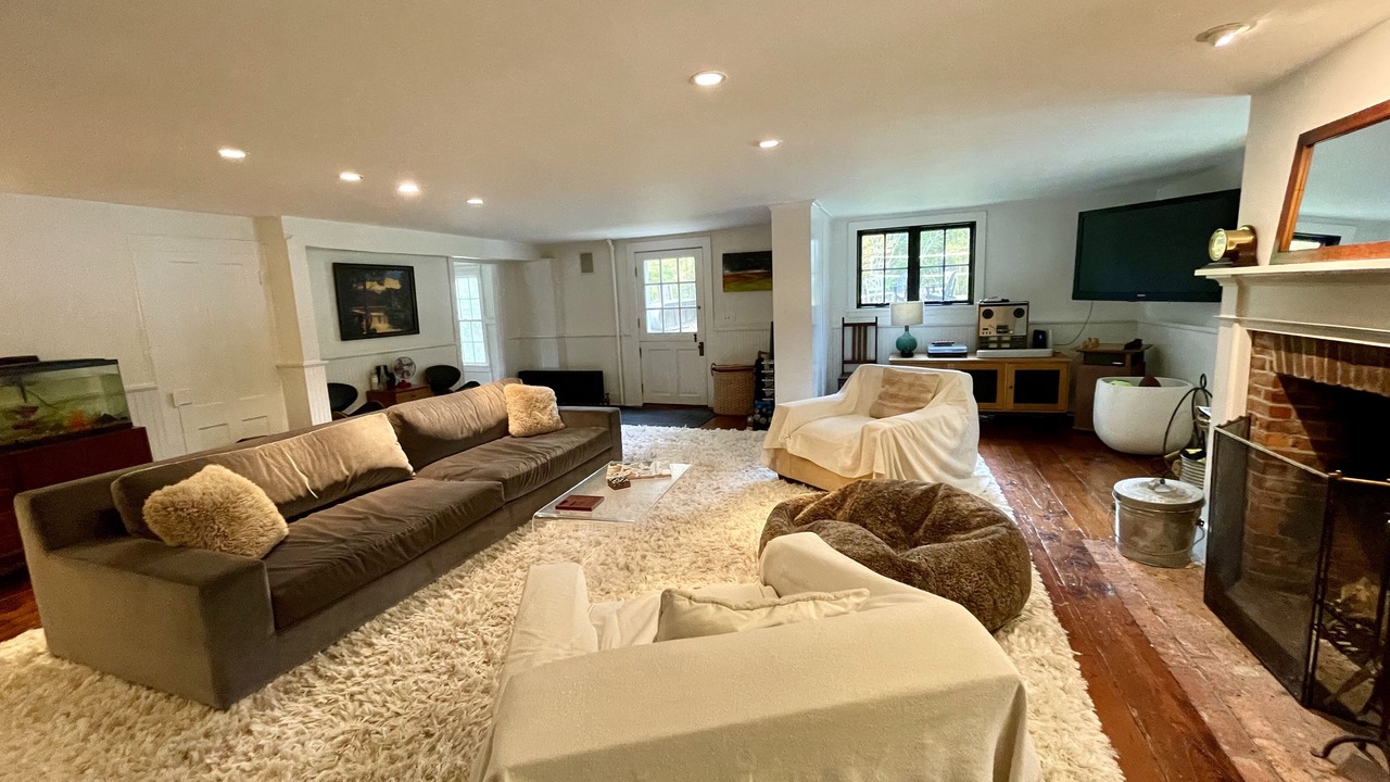 Photo of Livingroom in Canaan