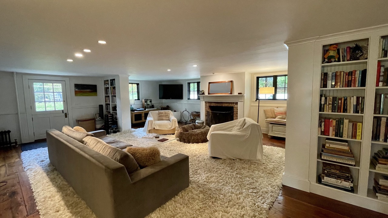 Photo of Livingroom in Canaan