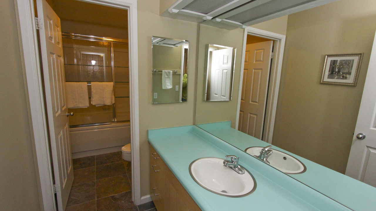 Photo of Bathroom in Cottonwood Heights