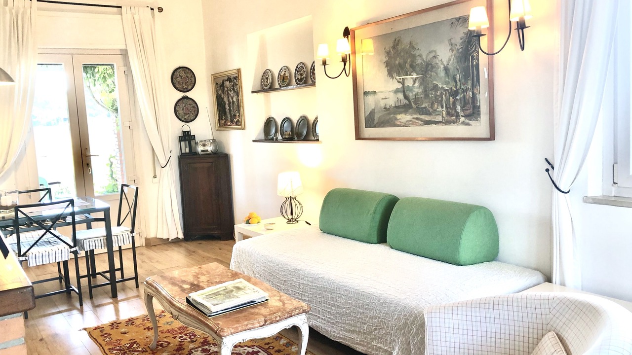 Photo of Livingroom in Zona XXVI Castel di Decima