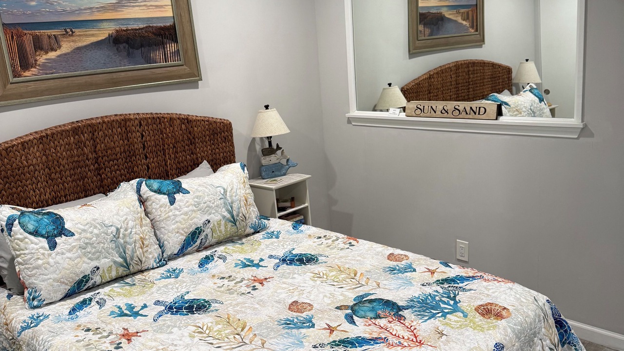 Photo of Bedroom in Folly Field