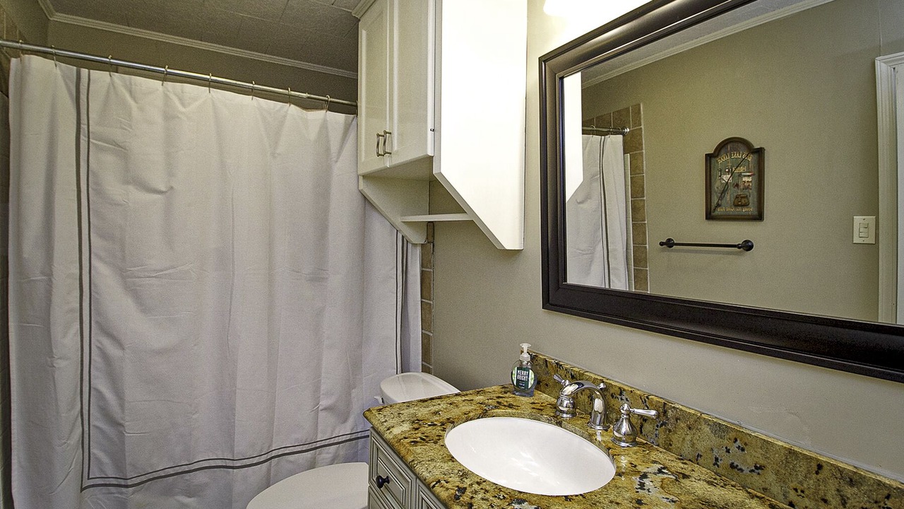 Photo of Bathroom in Negreet