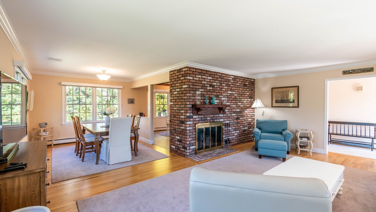 Photo of Livingroom in Shelter Island Heights