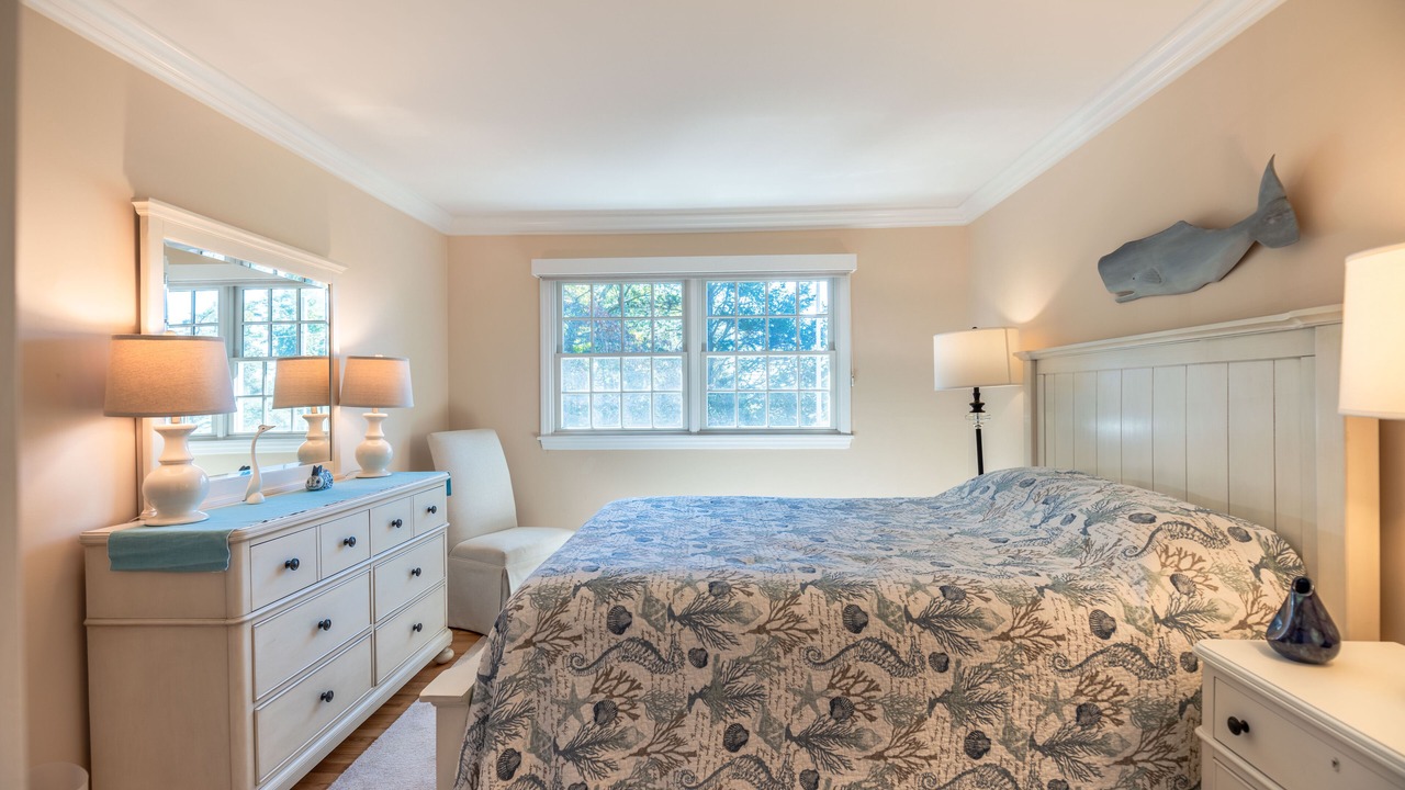 Photo of Bedroom in Shelter Island Heights