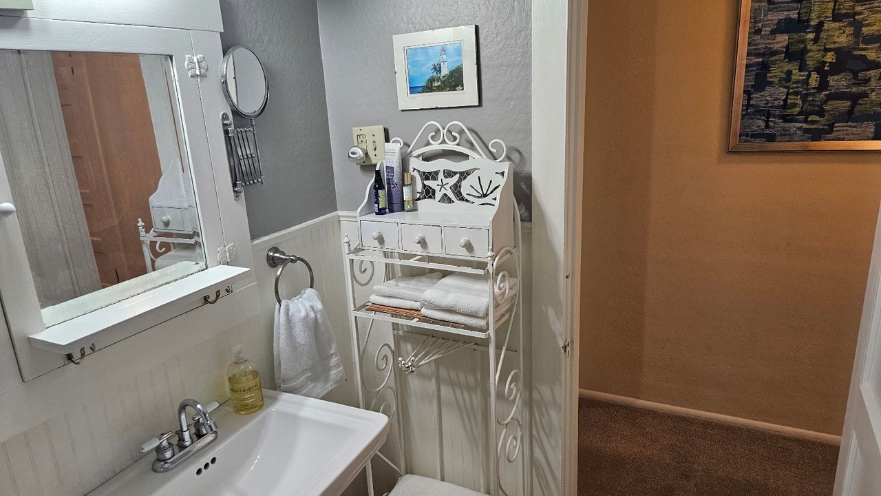 Photo of Bathroom in Seahurst