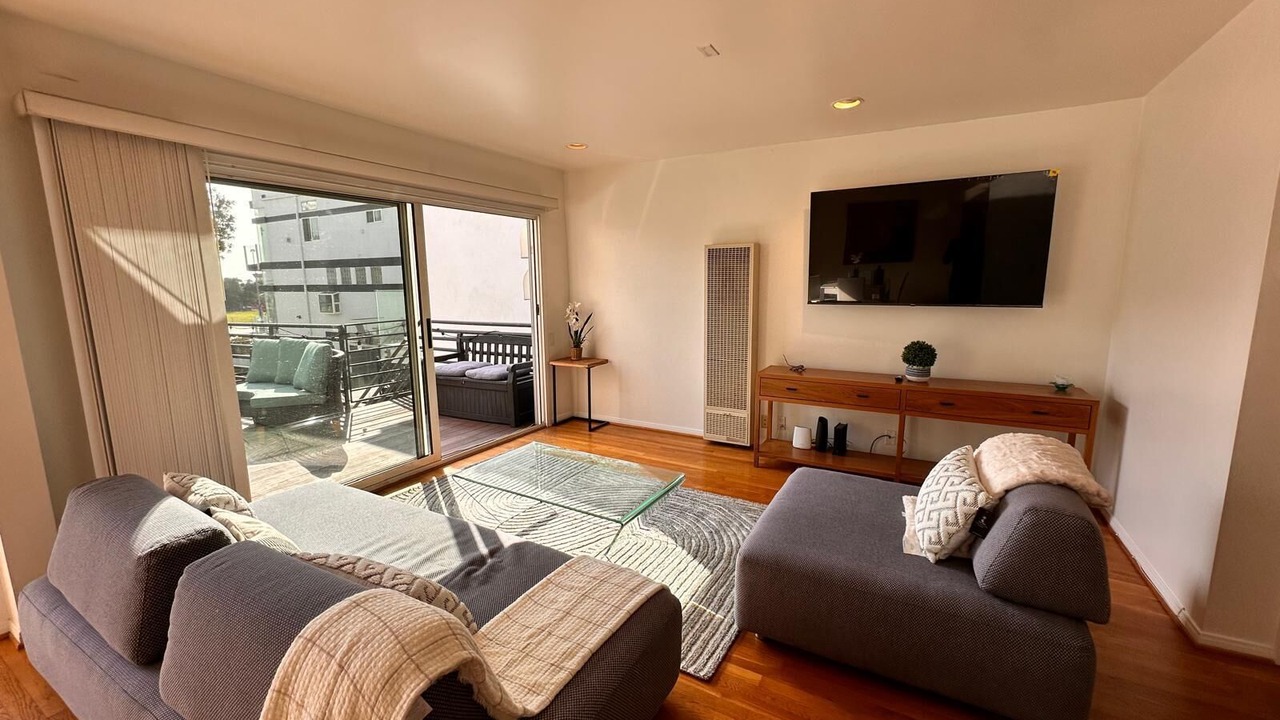 Photo of Livingroom in Playa Del Rey