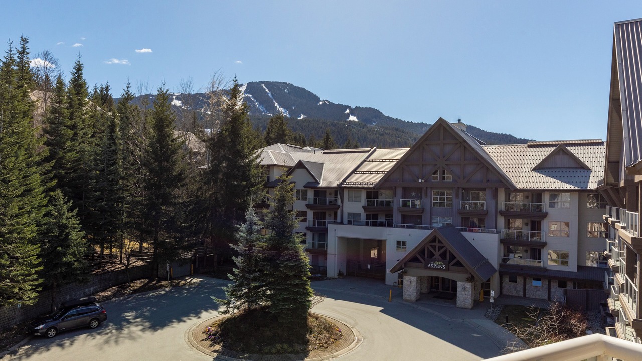 Photo of Outdoor in Upper Village
