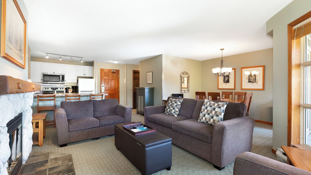 Photo of Livingroom in Upper Village