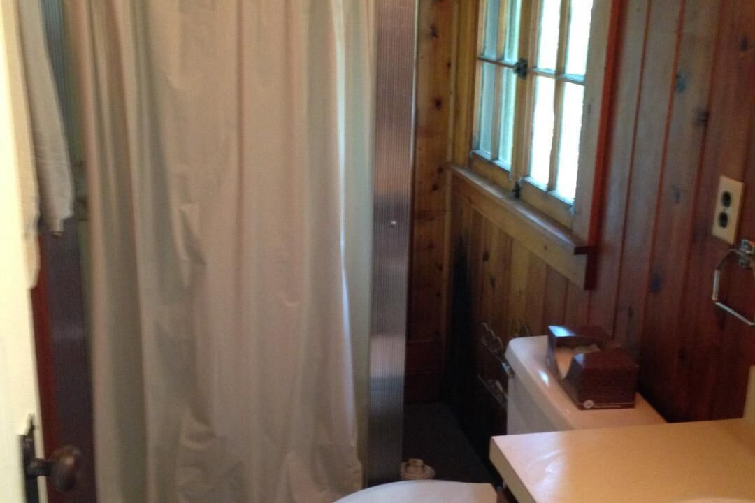 Photo of Bathroom in Wellston