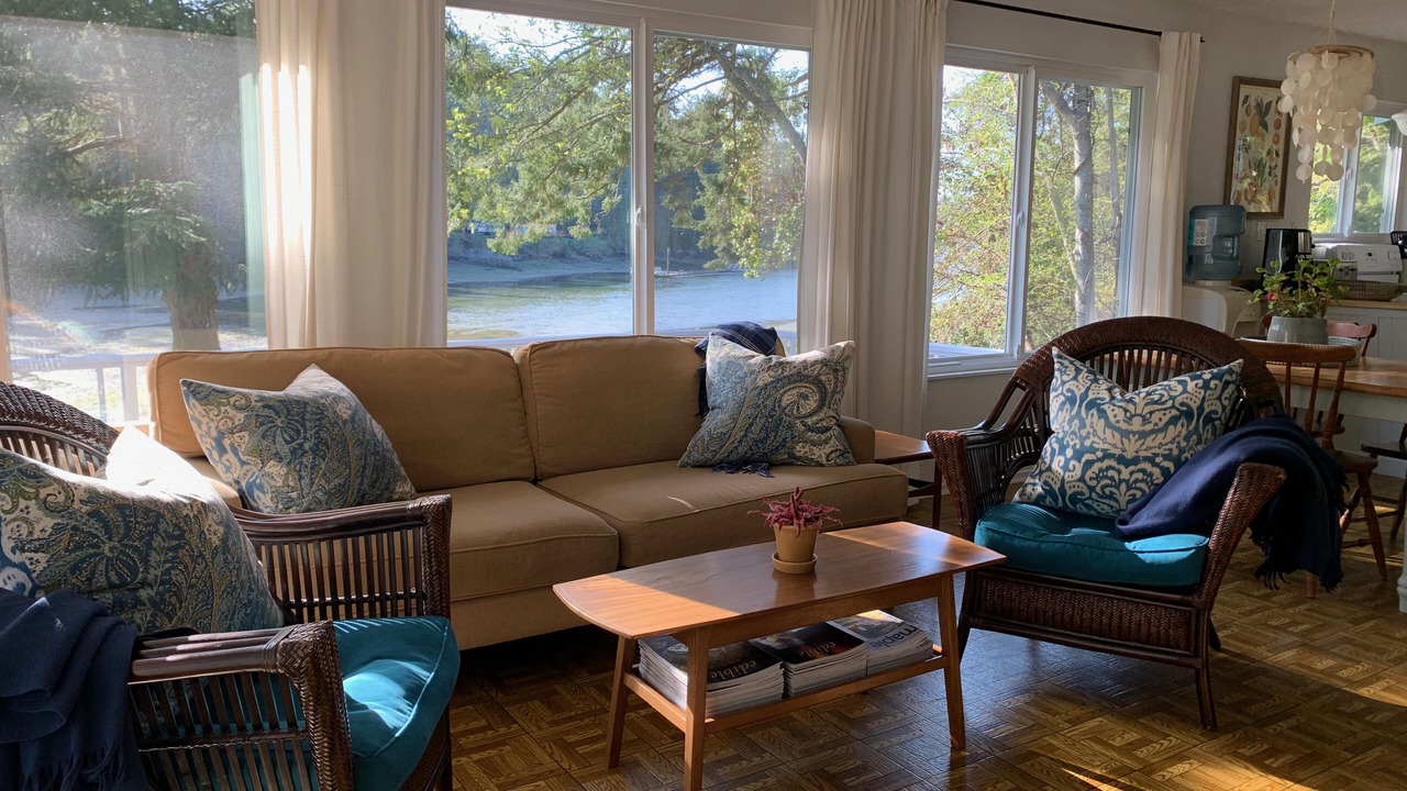 Photo of Livingroom in Sturdies Bay