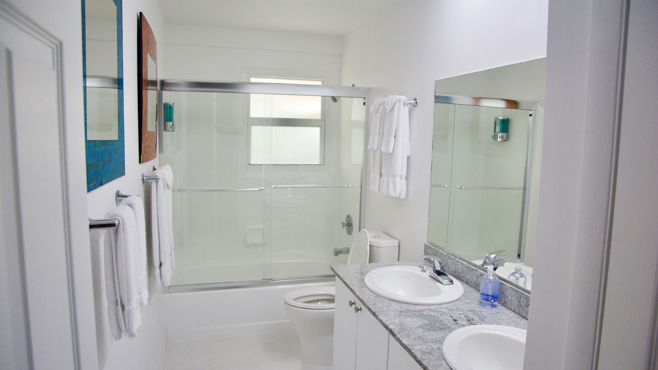 Photo of Bathroom in Seven Mile Beach