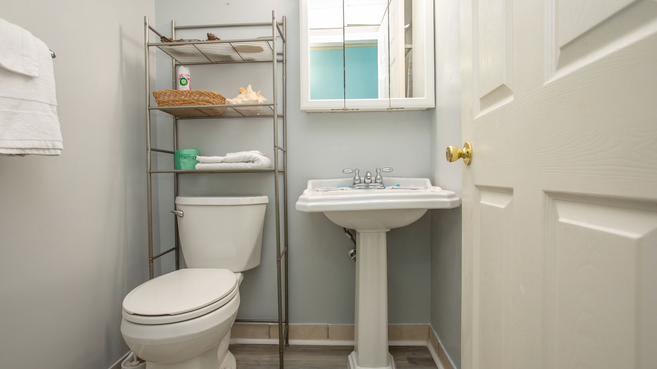 Photo of Bathroom in Garden City