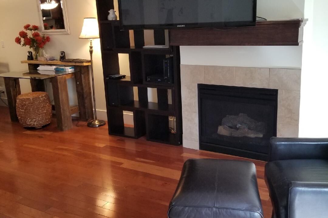 Photo of Livingroom in Bridgeland