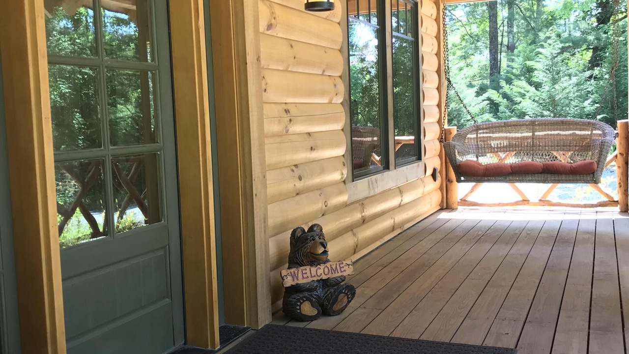 Photo of Patio Balcony in Hendersonville